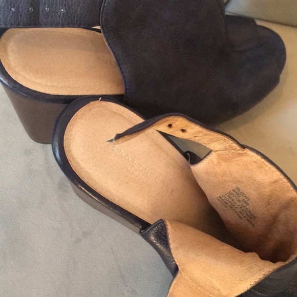 Blue leather wedges-EUC - Picture 4 of 6